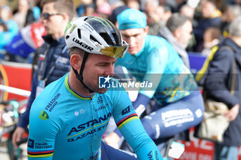 2024-03-07 - Mark Cavendish (GBR - Astana Qazaqstan Team) at the start of stage 4 Arrone-Giulianova of the 59th Tirreno-Adriatico at the Arrone, Italy on March 7, 2024 - STAGE 4 - ARRONE-GIULIANOVA - TIRRENO - ADRIATICO - CYCLING