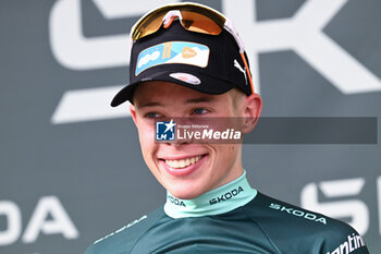 2024-06-29 - FRANK VAN DEN BROEK SMAILING PORTRAIT ON THE PODIUM WITH A SPRINTER JERSEY - STAGE 1 - FINISH - TOUR DE FRANCE - CYCLING