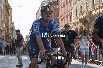 2024-06-30 - Riders after the second stage of the tour de france 2024 in Bologna - STAGE 2 - FINISH - TOUR DE FRANCE - CYCLING