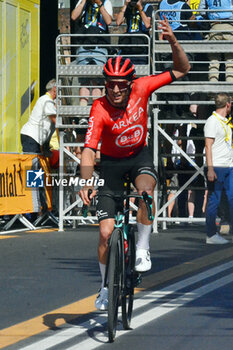 2024-06-30 - Kevin Vauquelin (ARKEA B&B Hotel) winner Stage 2 - STAGE 2 - FINISH - TOUR DE FRANCE - CYCLING