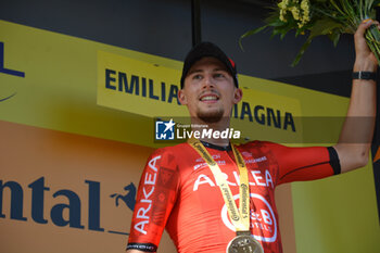 2024-06-30 - Kevin Vauquelin (ARKEA B&B Hotel) winner Stage 2 - STAGE 2 - FINISH - TOUR DE FRANCE - CYCLING