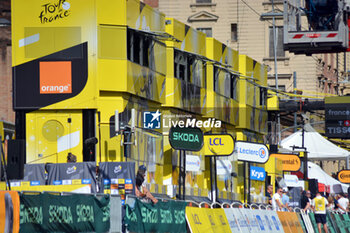 2024-06-30 - Finish line Stage 2 - STAGE 2 - FINISH - TOUR DE FRANCE - CYCLING