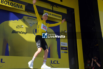 2024-06-30 - Tadej Pogacar (UAE TEAM EMIRATES) Yellow Jersey after Stage 2 - STAGE 2 - FINISH - TOUR DE FRANCE - CYCLING