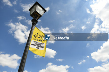 2024-06-27 - Grand Depart Florence Emilie-Romagne 2024 - TEAM PRESENTATION - TOUR DE FRANCE - CYCLING