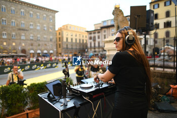 2024-06-27 - Dj set during Grand Depart of the tour de France 2024 at Palazzo Vecchio in Florence - TEAM PRESENTATION - TOUR DE FRANCE - CYCLING