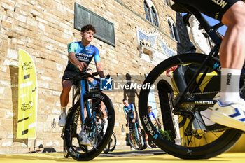 2024-06-27 - FELIX GALL (DECATHLON AG2R LA MONDIALE TEAM) during team presentation Tour de France 2024 Grand Depart Piazza Signoria in Florence - TEAM PRESENTATION - TOUR DE FRANCE - CYCLING