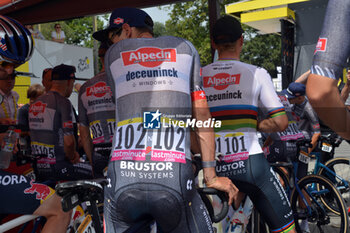 2024-06-29 - ALPECIN-DECEUNINCK at the start Stage 1 - STAGE 1 - START - TOUR DE FRANCE - CYCLING