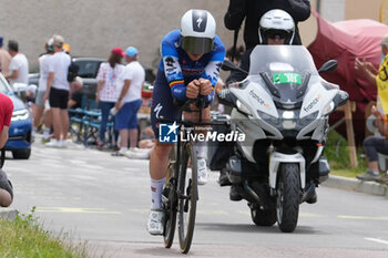 2024-07-05 - Yves Lampaert of Soudal Quick-Step during the Tour de France 2024, Stage 7, Individual Time Trial, Nuits-Saint-Georges - Gevrey-Chambertin (25,3 Km) on 5 July 2024 in Gevrey-Chambertin, France - CYCLING - TOUR DE FRANCE 2024 - STAGE 7 - TOUR DE FRANCE - CYCLING