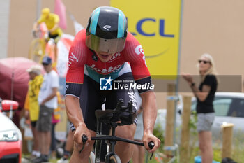 2024-07-05 - Arnaud De Lie of Lotto-Dstny during the Tour de France 2024, Stage 7, Individual Time Trial, Nuits-Saint-Georges - Gevrey-Chambertin (25,3 Km) on 5 July 2024 in Gevrey-Chambertin, France - CYCLING - TOUR DE FRANCE 2024 - STAGE 7 - TOUR DE FRANCE - CYCLING