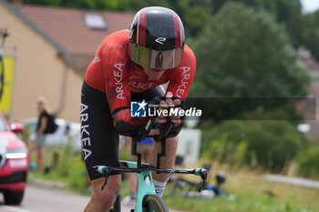 2024-07-05 - Arnaud Démare of Arkéa - B&B Hotels during the Tour de France 2024, Stage 7, Individual Time Trial, Nuits-Saint-Georges - Gevrey-Chambertin (25,3 Km) on 5 July 2024 in Gevrey-Chambertin, France - CYCLING - TOUR DE FRANCE 2024 - STAGE 7 - TOUR DE FRANCE - CYCLING