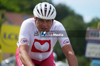 2024-07-05 - Emmanuel "Manu" Hubert, cyclist in support of Mécénat Chirurgie cardiaque during the Tour de France 2024, Stage 7, Individual Time Trial, Nuits-Saint-Georges - Gevrey-Chambertin (25,3 Km) on 5 July 2024 in Gevrey-Chambertin, France - CYCLING - TOUR DE FRANCE 2024 - STAGE 7 - TOUR DE FRANCE - CYCLING