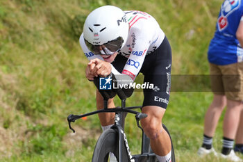 2024-07-05 - Juan Ayuso of UAE Team Emirates during the Tour de France 2024, Stage 7, Individual Time Trial, Nuits-Saint-Georges - Gevrey-Chambertin (25,3 Km) on 5 July 2024 in Gevrey-Chambertin, France - CYCLING - TOUR DE FRANCE 2024 - STAGE 7 - TOUR DE FRANCE - CYCLING