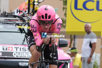 2024-07-05 - Sean Quinn of EF Education-EasyPost during the Tour de France 2024, Stage 7, Individual Time Trial, Nuits-Saint-Georges - Gevrey-Chambertin (25,3 Km) on 5 July 2024 in Gevrey-Chambertin, France - CYCLING - TOUR DE FRANCE 2024 - STAGE 7 - TOUR DE FRANCE - CYCLING