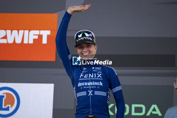 2024-08-18 - ROOIJAKKERS Pauliena during the Tour de France Femmes avec Zwift 2024, Stage 8 cycling race, Le Grand-Bornand - Alpe d'Huez (149,9 Km) on August 18, 2024 in Alpe d'Huez, France - CYCLING - WOMEN'S TOUR DE FRANCE 2024 - STAGE 8 - TOUR DE FRANCE - CYCLING