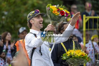 2024-08-18 - Taylor Phinney during the Tour de France Femmes avec Zwift 2024, Stage 8 cycling race, Le Grand-Bornand - Alpe d'Huez (149,9 Km) on August 18, 2024 in Alpe d'Huez, France - CYCLING - WOMEN'S TOUR DE FRANCE 2024 - STAGE 8 - TOUR DE FRANCE - CYCLING