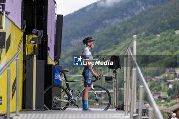 2024-08-18 - KUSKOVA Yanina during the Tour de France Femmes avec Zwift 2024, Stage 8 cycling race, Le Grand-Bornand - Alpe d'Huez (149,9 Km) on August 18, 2024 in Alpe d'Huez, France - CYCLING - WOMEN'S TOUR DE FRANCE 2024 - STAGE 8 - TOUR DE FRANCE - CYCLING