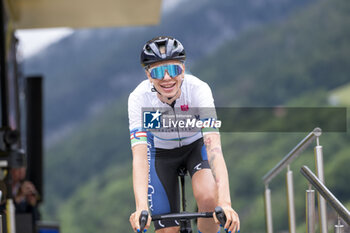 2024-08-18 - KUSKOVA Yanina during the Tour de France Femmes avec Zwift 2024, Stage 8 cycling race, Le Grand-Bornand - Alpe d'Huez (149,9 Km) on August 18, 2024 in Alpe d'Huez, France - CYCLING - WOMEN'S TOUR DE FRANCE 2024 - STAGE 8 - TOUR DE FRANCE - CYCLING