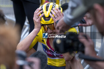 2024-08-18 - NIEWIADOMA Katarzyna during the Tour de France Femmes avec Zwift 2024, Stage 8 cycling race, Le Grand-Bornand - Alpe d'Huez (149,9 Km) on August 18, 2024 in Alpe d'Huez, France - CYCLING - WOMEN'S TOUR DE FRANCE 2024 - STAGE 8 - TOUR DE FRANCE - CYCLING