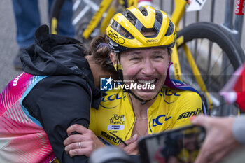 2024-08-18 - NIEWIADOMA Katarzyna during the Tour de France Femmes avec Zwift 2024, Stage 8 cycling race, Le Grand-Bornand - Alpe d'Huez (149,9 Km) on August 18, 2024 in Alpe d'Huez, France - CYCLING - WOMEN'S TOUR DE FRANCE 2024 - STAGE 8 - TOUR DE FRANCE - CYCLING