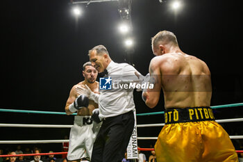 2024-07-05 - Salavatore Contino and Mohammed Obbadi during their boxing match valid for the Italian men's bantamweight title - TITOLO ITALIANO PESI GALLO - CONTINO VS OBBADI - BOXING - CONTACT