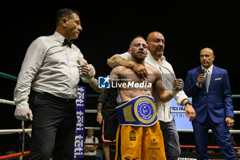 2024-07-05 - Salvatore Contino wears the championship belt just conquired after the boxing match valid for the Italian men's bantamweight title against Mohammed Obbadi - TITOLO ITALIANO PESI GALLO - CONTINO VS OBBADI - BOXING - CONTACT