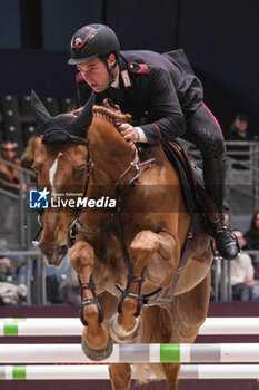 2024-03-15 - Emanuele GAUDIANO (ITA) riding JULIUS.D during the Saut-Hermès, equestrian FEI CSI 5 event on March 15, 2024 at the Grand Palais Éphémère in Paris, France - EQUESTRIAN - THE SAUT HERMES 2024 - INTERNATIONALS - EQUESTRIAN