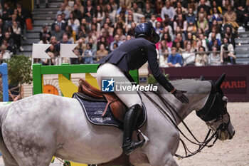 15/03/2024 - Jane RICHARD (SUI) riding MOLLY MALLONE Z during the Saut-Hermès, equestrian FEI CSI 5 event on March 15, 2024 at the Grand Palais Éphémère in Paris, France - EQUESTRIAN - THE SAUT HERMES 2024 - INTERNAZIONALI - EQUITAZIONE