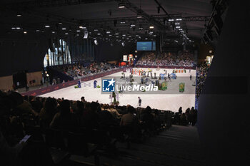 2024-03-15 - Arena overview during the Saut-Hermès, equestrian FEI CSI 5 event on March 15, 2024 at the Grand Palais Éphémère in Paris, France - EQUESTRIAN - THE SAUT HERMES 2024 - INTERNATIONALS - EQUESTRIAN