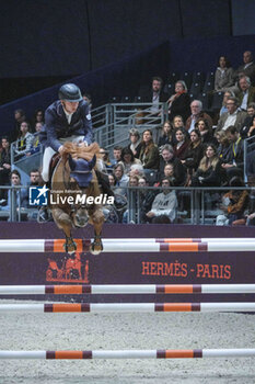 15/03/2024 - Joseph STOCKDALE (GBR) riding EBANKING during the Saut-Hermès, equestrian FEI CSI 5 event on March 15, 2024 at the Grand Palais Éphémère in Paris, France - EQUESTRIAN - THE SAUT HERMES 2024 - INTERNAZIONALI - EQUITAZIONE