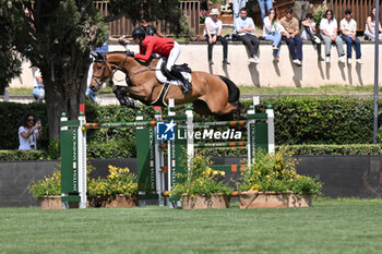 2024-05-24 - Kendra Claricia Brinkop (GER) - Tabasco de Toxandria Zduring CSIO5* Nations Cup - 1.60m, NATIONS CUP INTESA SANPAOLO, 24 May 2024 at the Piazza di Siena in Rome, Italy. - PIAZZA DI SIENA - 91° CSIO ROMA 2024 - INTERNATIONALS - EQUESTRIAN