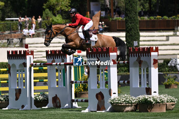 2024-05-24 - Jorne Sprehe (GER) - Sprehe Hot Easy during CSIO5* Nations Cup - 1.60m, NATIONS CUP INTESA SANPAOLO, 24 May 2024 at the Piazza di Siena in Rome, Italy. - PIAZZA DI SIENA - 91° CSIO ROMA 2024 - INTERNATIONALS - EQUESTRIAN