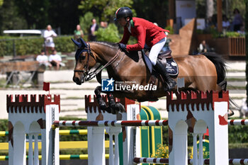 2024-05-24 - Lorenzo De Luca (ITA) - Cappuccino 194 during CSIO5* Nations Cup - 1.60m, NATIONS CUP INTESA SANPAOLO, 24 May 2024 at the Piazza di Siena in Rome, Italy. - PIAZZA DI SIENA - 91° CSIO ROMA 2024 - INTERNATIONALS - EQUESTRIAN