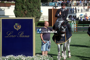 25/05/2024 - Rome, Italy 25.05.2024: Emanuele Gaudino (Italy) win CSIO 5 Six Bars LORO PIANA (262,3)- 1.60 m - 20000 Euro, at PIazza di Siena in Rome. - PIAZZA DI SIENA - 91° CSIO ROMA 2024 - INTERNAZIONALI - EQUITAZIONE