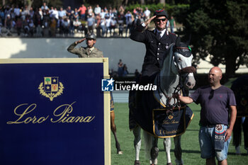 25/05/2024 - Rome, Italy 25.05.2024: Emanuele Gaudino (Italy) win CSIO 5 Six Bars LORO PIANA (262,3)- 1.60 m - 20000 Euro, at PIazza di Siena in Rome. - PIAZZA DI SIENA - 91° CSIO ROMA 2024 - INTERNAZIONALI - EQUITAZIONE