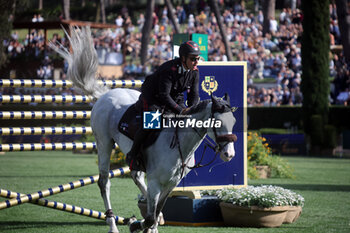 25/05/2024 - Rome, Italy 25.05.2024: Emanuele Gaudino (Italy) win CSIO 5 Six Bars LORO PIANA (262,3)- 1.60 m - 20000 Euro, at PIazza di Siena in Rome. - PIAZZA DI SIENA - 91° CSIO ROMA 2024 - INTERNAZIONALI - EQUITAZIONE