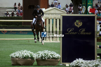 25/05/2024 - Rome, Italy 25.05.2024: Willem Greve (Nederland) win CSIO5 JUMP OFF (238.2.2) - 1,55 m - 110000 euro - LORO PIANA, at PIazza di Siena in Rome. - PIAZZA DI SIENA - 91° CSIO ROMA 2024 - INTERNAZIONALI - EQUITAZIONE