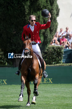 2024-05-26 - Rome, Italy 26.05.2024: Karl Cook (usa) rider Caracole de la Roque win CSIO5 GRAND PRIX TWO ROUND ROLEX at PIazza di Siena in Rome. Second place Max Kuhner (aut), third place Petronella Andersson (Swe). - PIAZZA DI SIENA - 91° CSIO ROMA 2024 - INTERNATIONALS - EQUESTRIAN