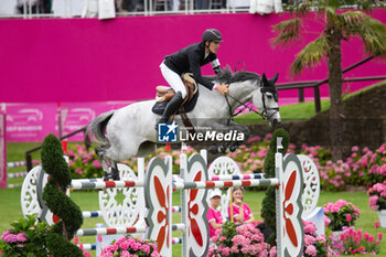 20/07/2024 - world number 1, Henrik VON ECKERMANN and CADJANINE FOUR SEASONS Z during the Jumping International de Dinard 2024, CSI 5 Equestrian event on 20 July 2024 at Centre Equestre du Val Porée in Dinard, France - EQUESTRIAN - JUMPING INTERNATIONAL DE DINARD 2024 - INTERNAZIONALI - EQUITAZIONE