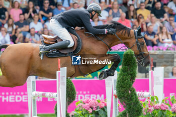 20/07/2024 - ESTRELLA DE LA BATIA and Julien GONIN during the Jumping International de Dinard 2024, CSI 5 Equestrian event on 20 July 2024 at Centre Equestre du Val Porée in Dinard, France - EQUESTRIAN - JUMPING INTERNATIONAL DE DINARD 2024 - INTERNAZIONALI - EQUITAZIONE