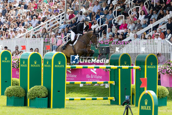 2024-07-21 - Nascar Van 'T Siamshof - Pieter Devos - World Rk.#30, CSI grand Prix Rolex de la ville de Dinard, during the Jumping International de Dinard 2024, CSI 5 Equestrian event on 21 July 2024 at Centre Equestre du Val Porée in Dinard, France - EQUESTRIAN - JUMPING INTERNATIONAL DE DINARD 2024 - INTERNATIONALS - EQUESTRIAN