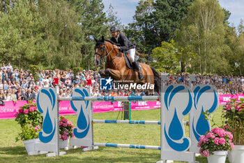 2024-07-21 - Jordan Molga M - Nicolas Delmotte - World Rk.#111, CSI grand Prix Rolex de la ville de Dinard, during the Jumping International de Dinard 2024, CSI 5 Equestrian event on 21 July 2024 at Centre Equestre du Val Porée in Dinard, France - EQUESTRIAN - JUMPING INTERNATIONAL DE DINARD 2024 - INTERNATIONALS - EQUESTRIAN