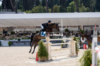 2024-08-31 - Eduardo Alvares Aznar on Made In't Ruytershof, of the first place team Madrid in Motion, during the first round of the Longines Global Champions League - RIDING LONGINES GLOBAL CHAMPIONS LEAGUE ROME 2024 - INTERNATIONALS - EQUESTRIAN