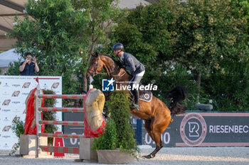 2024-08-31 - Christian Kukuk on Just Be Gentle, of the second place team Riesembeck International, during the second round of the Longines Global Champions League - RIDING LONGINES GLOBAL CHAMPIONS LEAGUE ROME 2024 - INTERNATIONALS - EQUESTRIAN