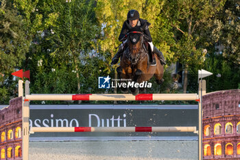 2024-08-31 - Maikel Van Der Vleuten on Elwikke, of the first place team Madrid In Motion, during the second round of the Longines Global Champions League - RIDING LONGINES GLOBAL CHAMPIONS LEAGUE ROME 2024 - INTERNATIONALS - EQUESTRIAN