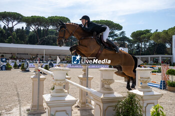 2024-09-01 - Maikel van der Vleuten on Beauville Z N.O.P., fifth place, during the first round of the Longines Global Champions Tour - HORSE RIDING LONGINES GLOBAL CHAMPIONS TOUR ROME 2024 - INTERNATIONALS - EQUESTRIAN