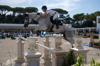 2024-09-01 - Kyle Timm on Casino Calvin, Eleventh place, during the first round of the Longines Global Champions Tour - HORSE RIDING LONGINES GLOBAL CHAMPIONS TOUR ROME 2024 - INTERNATIONALS - EQUESTRIAN