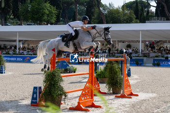 2024-09-01 - Kyle Timm on Casino Calvin, Eleventh place, during the first round of the Longines Global Champions Tour - HORSE RIDING LONGINES GLOBAL CHAMPIONS TOUR ROME 2024 - INTERNATIONALS - EQUESTRIAN