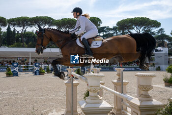 2024-09-01 - Janne Friederike Meyer-Zimmermann on Messi van 't Ruytershof, Third place, during the first round of the Longines Global Champions Tour - HORSE RIDING LONGINES GLOBAL CHAMPIONS TOUR ROME 2024 - INTERNATIONALS - EQUESTRIAN