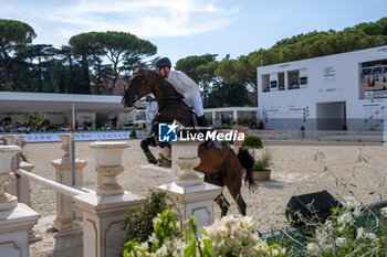 2024-09-01 - Philipp Weishaupt on Coby 8, Seventh place, during the first round of the Longines Global Champions Tour - HORSE RIDING LONGINES GLOBAL CHAMPIONS TOUR ROME 2024 - INTERNATIONALS - EQUESTRIAN