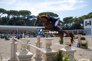 2024-09-01 - Simon Delestre on I Amelusina R 51, Second place, during the first round of the Longines Global Champions Tour - HORSE RIDING LONGINES GLOBAL CHAMPIONS TOUR ROME 2024 - INTERNATIONALS - EQUESTRIAN